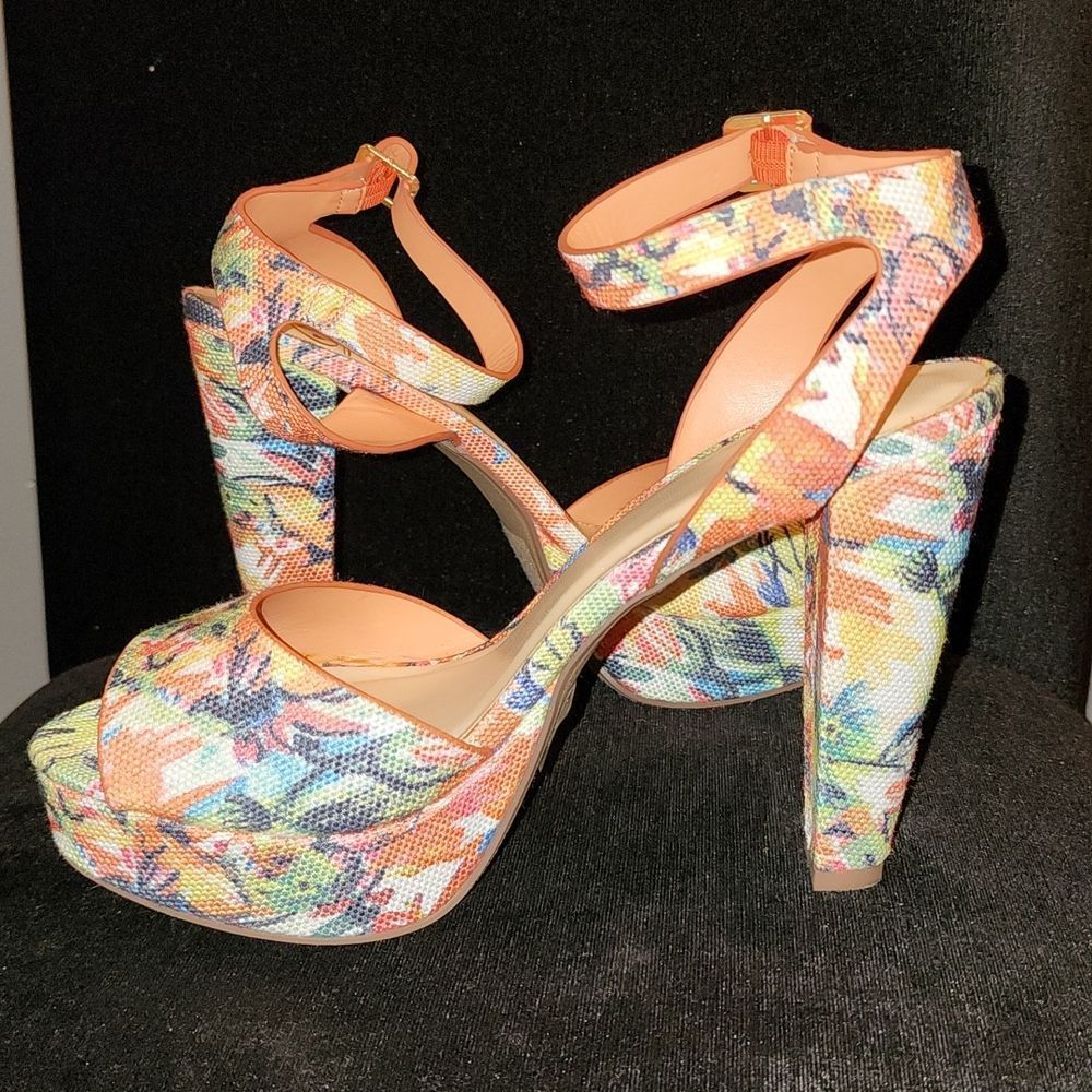 Delicious Shoes - Picture 4 of 5